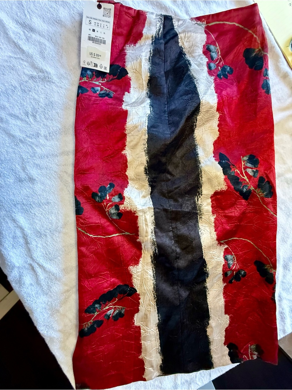 Zara Red Floral A-Line Skirt with Black & Cream Panels